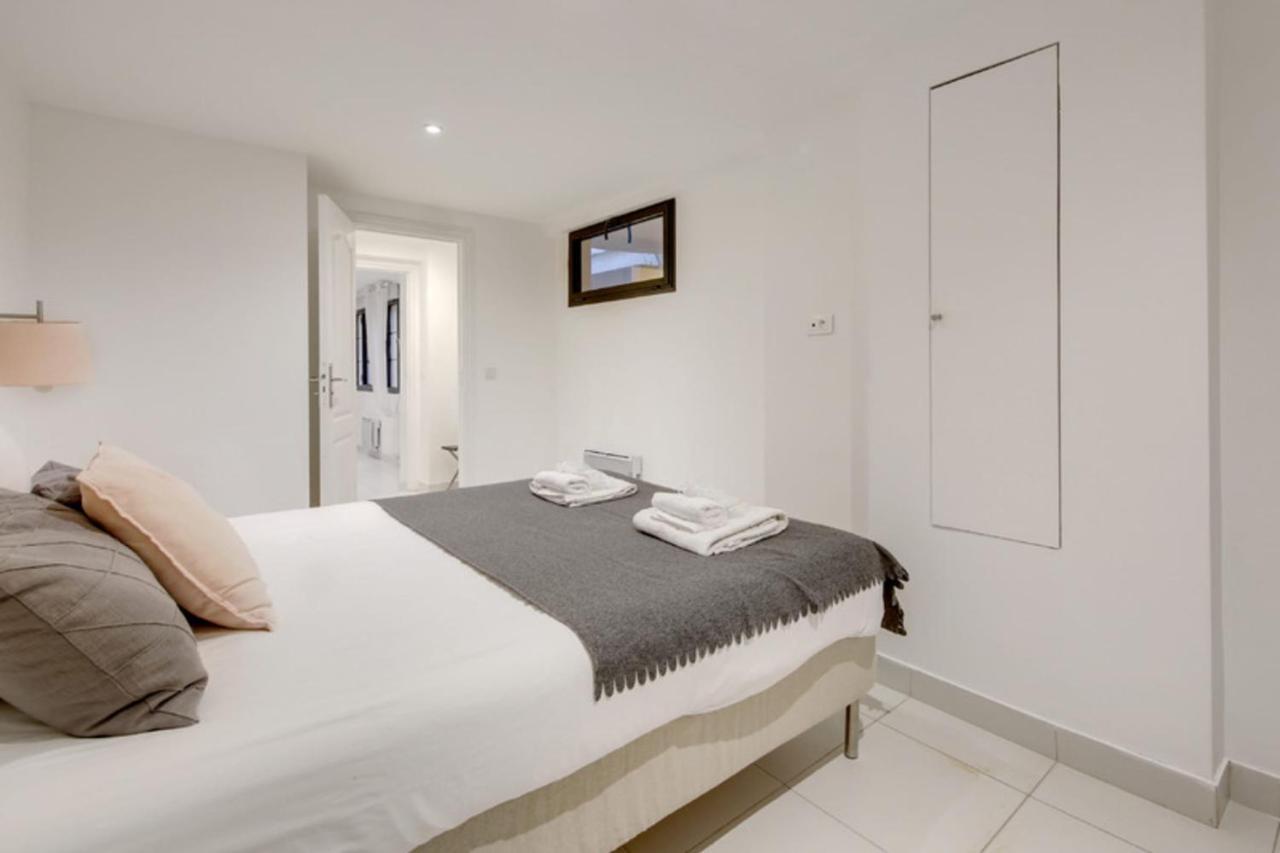 250 Suite Sainte - Superb Apartment In París Exterior foto