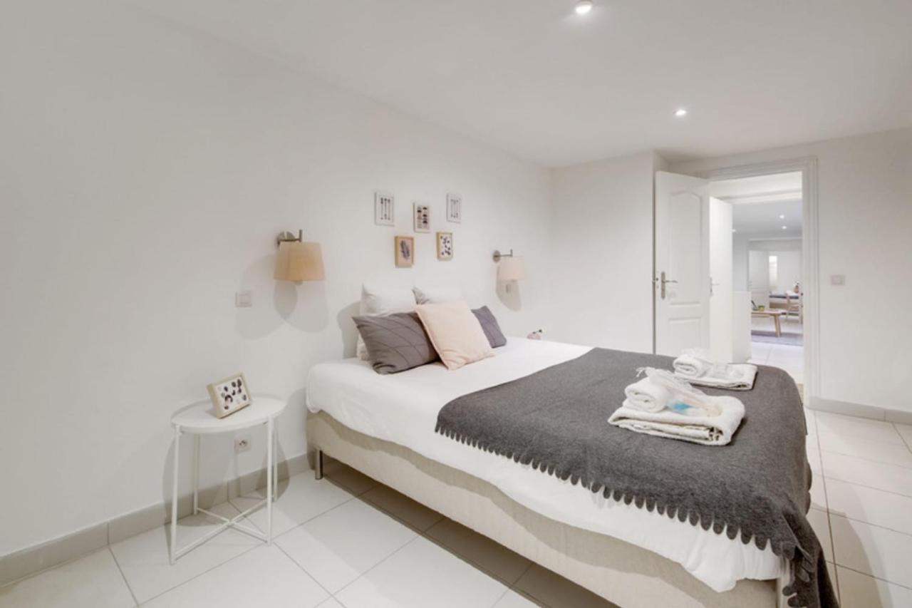 250 Suite Sainte - Superb Apartment In París Exterior foto
